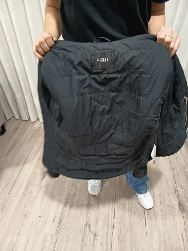 Chaqueta Guess Negra Talla S