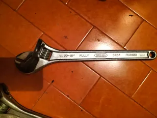 Llave inglesa ajustable IREGA 15