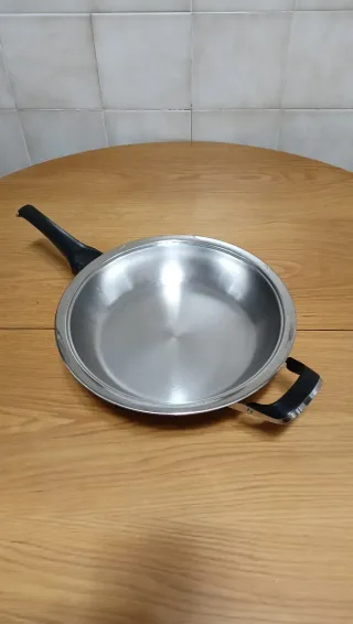 Espectacular Sartén AMC 28 cm. COMO NUEVA!!