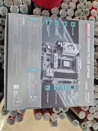 MSI B850 Gaming Plus WiFi6E Placa Base AMD