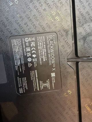 Razer BlackWidow V4 X Teclado Gaming Mecánico