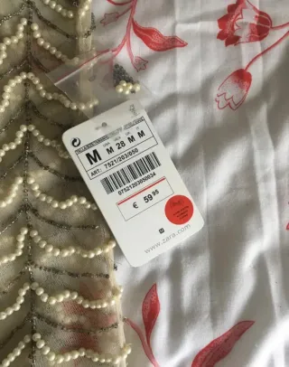 Top Zara Beige y Plateado Talla M