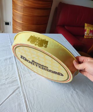 Vassoio Amaro Montenegro in Latta