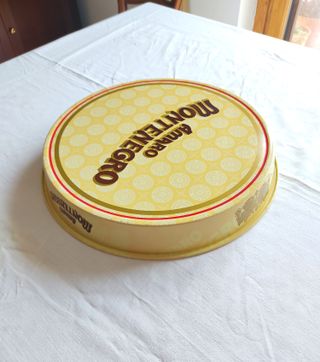 Vassoio Amaro Montenegro in Latta