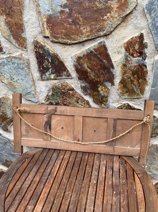 Perchero antiguo de madera estilo castellano