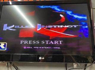 Super Nintendo PAL + 2 Mandos + Cables