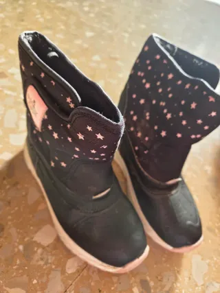 Botas de nieve rosas y blancas talla 34