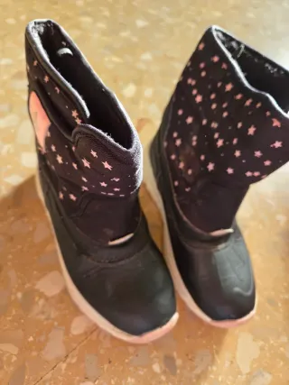 Botas de nieve rosas y blancas talla 34