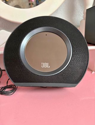 Radio Despertador JBL Negro y Plateado