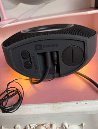 Radio Despertador JBL Negro y Plateado