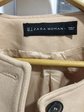Abrigo Zara Beige