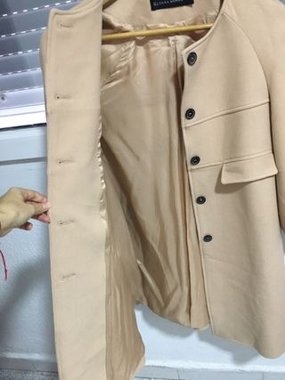 Abrigo Zara Beige
