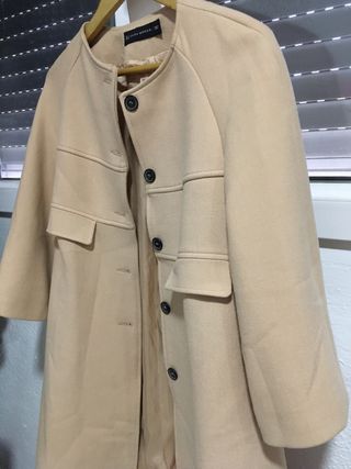 Abrigo Zara Beige