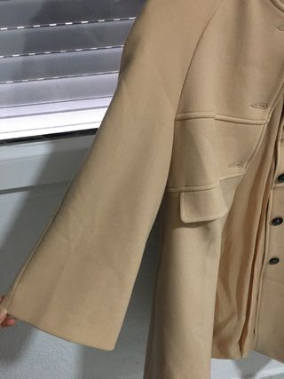 Abrigo Zara Beige