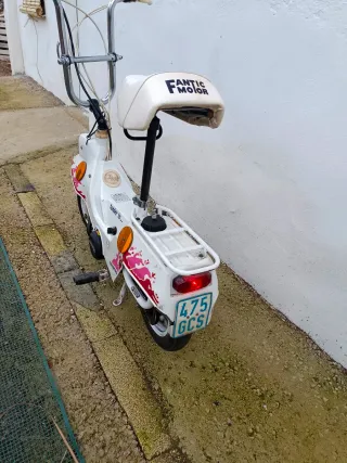 Fantic Tender to. Scooter Blanca