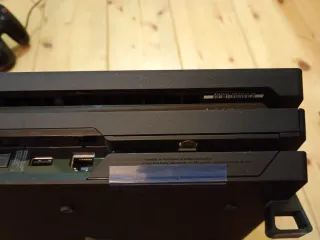 Consola PS4 Pro 1Tb + Juegos