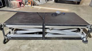 Tarima elevadora 2x1m, 1.80m altura