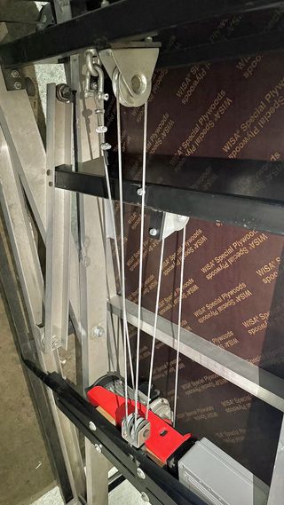 Tarima elevadora 2x1m, 1.80m altura