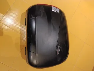 Maletas negras para moto