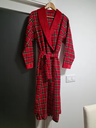 Bata de cuadros roja talla 42-44