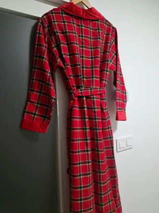 Bata de cuadros roja talla 42-44