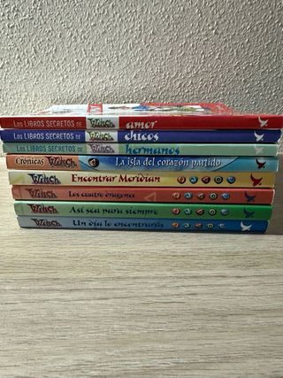 8 libros juveniles Wicth .