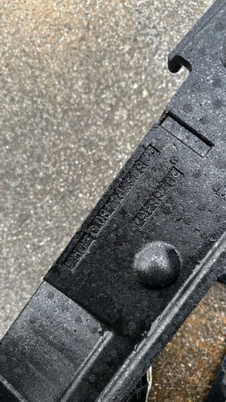 Piezas defensa Peugeot 208