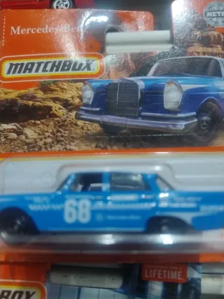 Matchbox Mercedes-Benz Azul