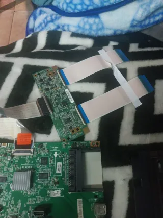 Panel TV NC320DUE ABFX1