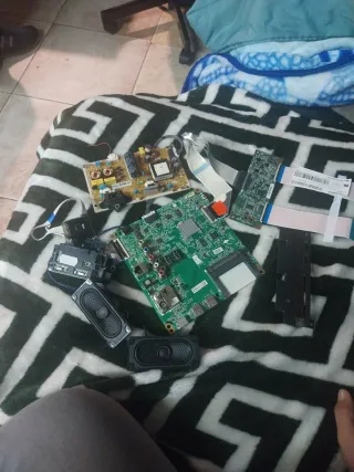 Panel TV NC320DUE ABFX1