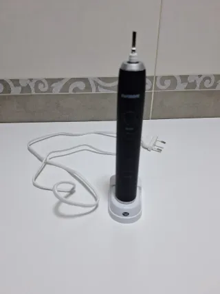 Spazzolino Elettrico Nero con Base di Ricarica
