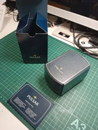 Reloj Pulsar Analógico Nuevo Caja y Manuales