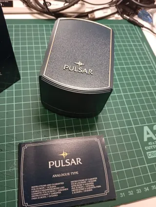 Reloj Pulsar Analógico Nuevo Caja y Manuales