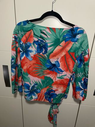 Top Zara Estampado Tropical Talla S
