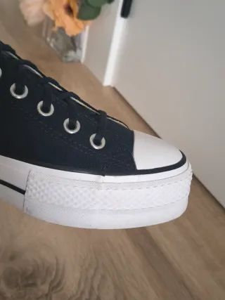 Converse de plataforma talla 39 color negro