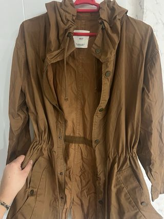 Chaqueta Mango Marrón con Capucha