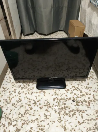 Torre PC"Gaming" con Teclado RGB+televisor+raton