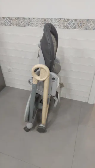 Trona Chicco reclinable bebé
