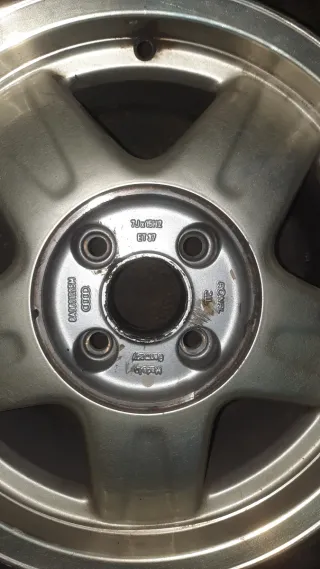 Llantas Audi 80 Son dos medida 4x108  15 pulgadas