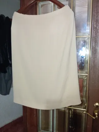 Traje de chaqueta y falda beige Talla M