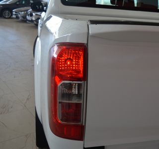 NISSAN Navara 2.3dCi Doble Cabina Acenta