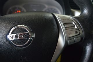 NISSAN Navara 2.3dCi Doble Cabina Acenta