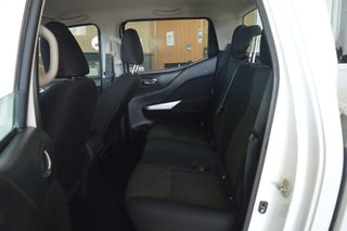 NISSAN Navara 2.3dCi Doble Cabina Acenta