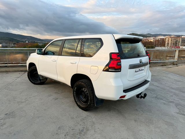 Toyota Land Cruiser 150 2020