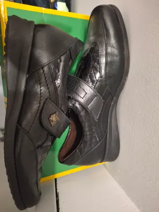 Zapatos de piel Negros y Plateados