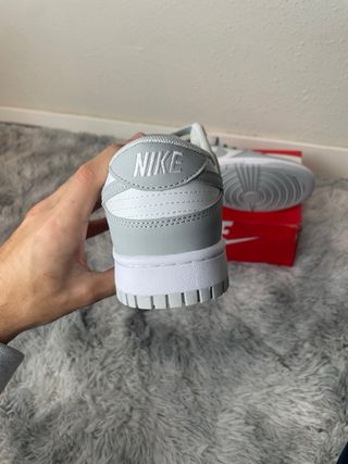 Nike Dunk Low Retro PRM Gris/Blanco