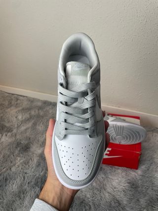 Nike Dunk Low Retro PRM Gris/Blanco