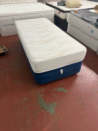 CANAPÉ Y COLCHON VISCO 90x190