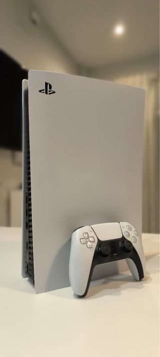 Playstation 5 con 2 juegos