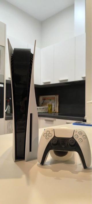 Playstation 5 con 2 juegos